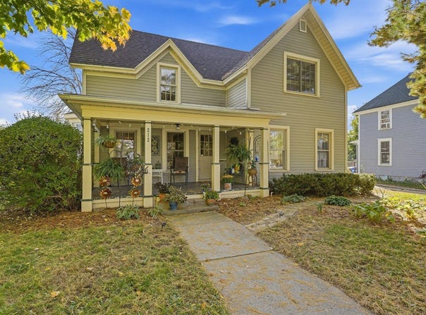 212 6th Street E, Northfield, MN 55057