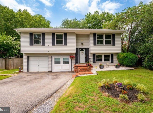 1710 FALLSWAY Drive, CROFTON, MD 21114