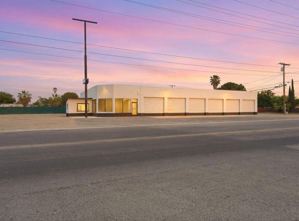 654 E Terra Bella Avenue, Pixley, CA 93256