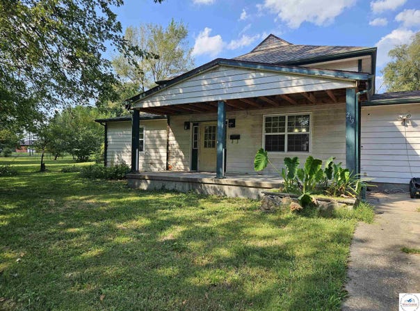 219 E Chestnut Street, Sedalia, MO 65301