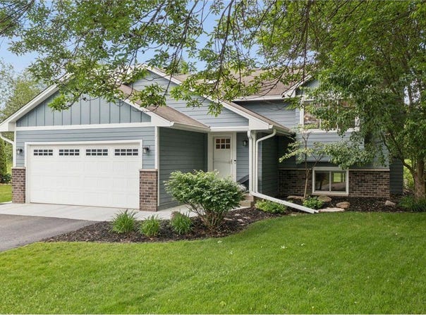 7311 Trotters Circle, Chanhassen, MN 55317