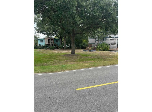 410 5th Ave. N, Surfside Beach, SC 29575