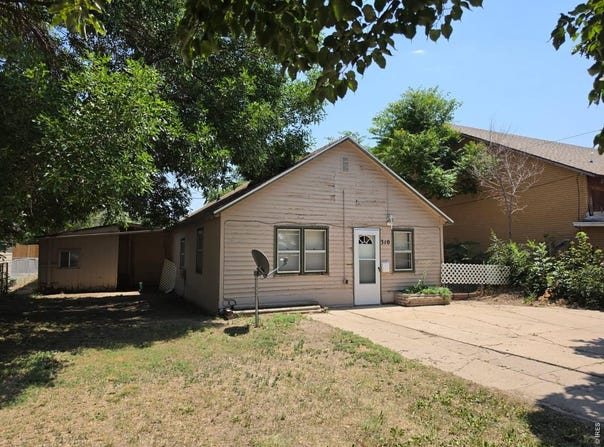 310 N 8th Ave, Sterling, CO 80751