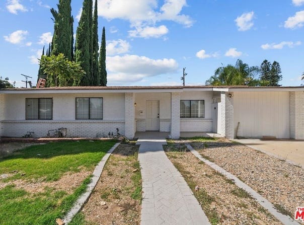 7853 Bothwell Rd, Reseda, CA 91335