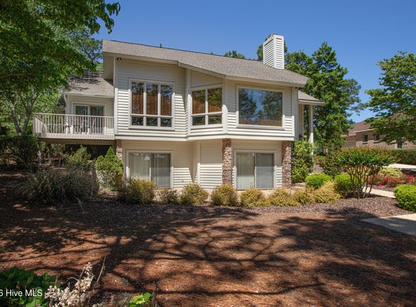15 Shenecossett Lane, Pinehurst, NC 28374