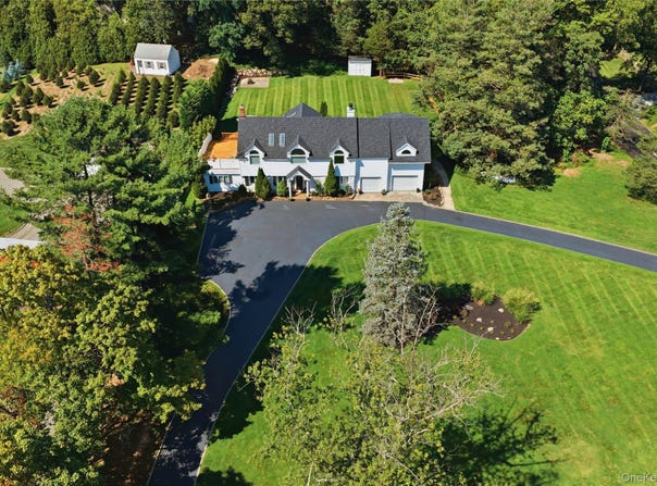 36 Arbutus Road, Greenlawn, NY 11740