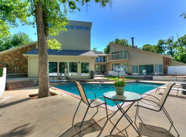 913 Oak Tree Drive, Edmond, OK 73025