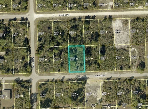 3214 72nd Street W, Lehigh Acres, FL 33971