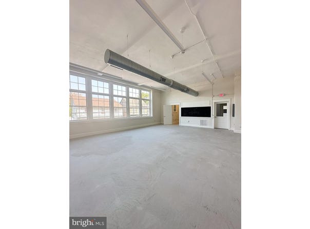 2631 MOUNT Road, ASTON, PA 19014