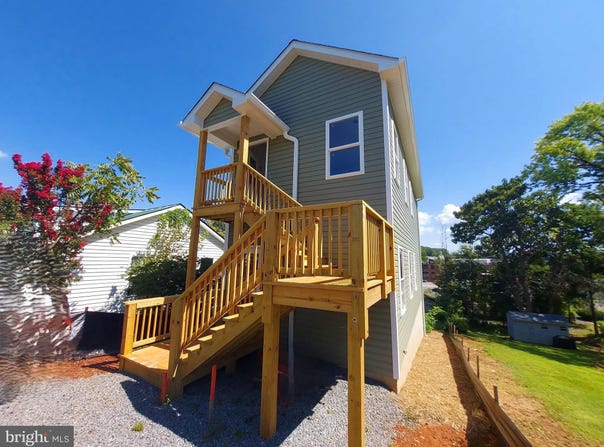 307 BELLEVIEW Avenue, ORANGE, VA 22960