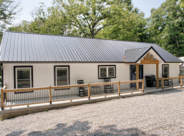 853 Dug Hill Rd, Clarkson, KY 42726
