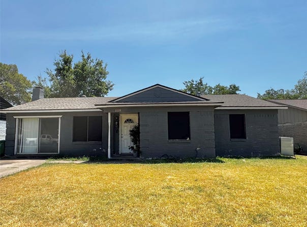 2628 Driftwood Drive, Mesquite, TX 75150