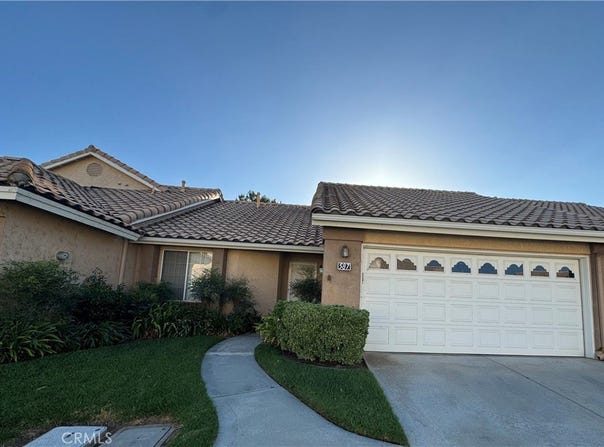587 La Costa, Banning, CA 92220