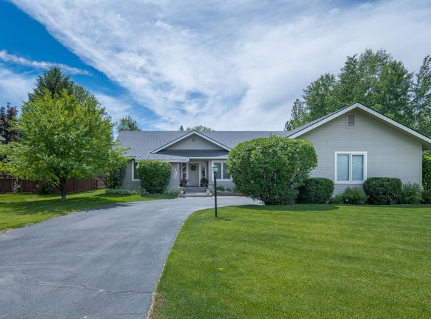 290 Melrose St, Bellevue, ID 83313