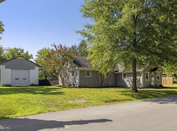 21088 UNISON Road, MIDDLEBURG, VA 20117