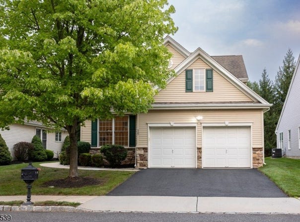 19 Bayard Rd, Franklin Twp., NJ 08873-7205