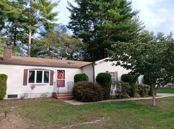 1810 Oak Point Drive, Middleborough, MA 02346