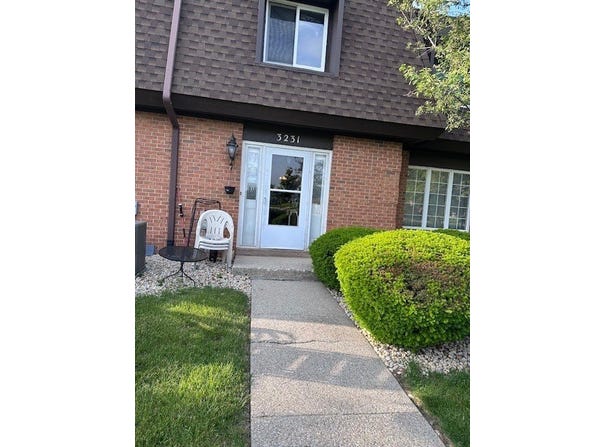 3231 Chestnut Drive, Flossmoor, IL 60422
