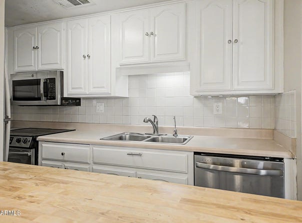 424 W Brown Road, Mesa, AZ 85201