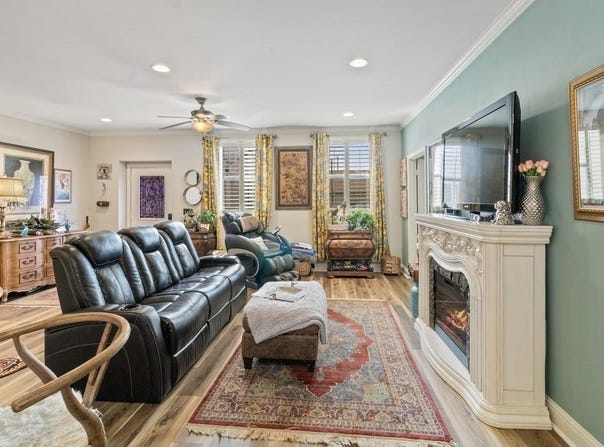 603 W 6TH Avenue, Corsicana, TX 75110