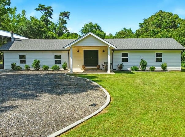 280 Bobby Lane, Picayune, MS 39466