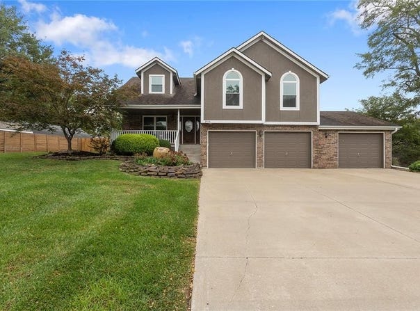 2404 SW Still Meadows Lane, Blue Springs, MO 64015