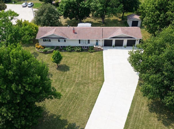 1305 N Kniss Ave, Luverne, MN 56156
