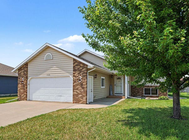 1125 N Main Ave, Tea, SD 57064-3208