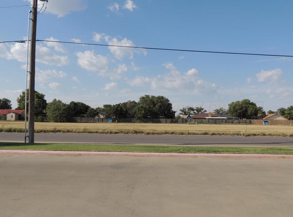 E 15th Street, Hereford, TX 79045