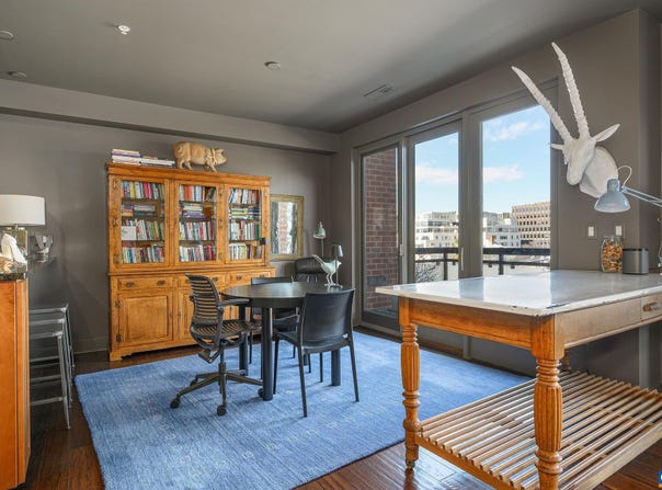 200 GARRETT ST, CHARLOTTESVILLE, VA 22902