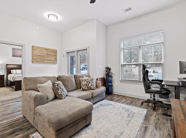 782 Riverfront Parkway, Chattanooga, TN 37402