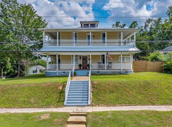 301 Market Street, WATER VALLEY, MS 38965