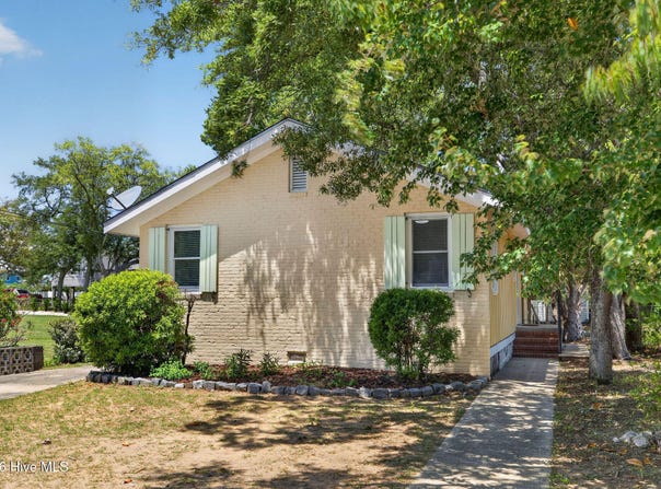 314 Atlanta Avenue, Carolina Beach, NC 28428