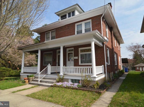 329 W PENN Avenue, ROBESONIA, PA 19551