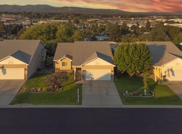 11722 E Jackson Ln, Spokane Valley, WA 99206