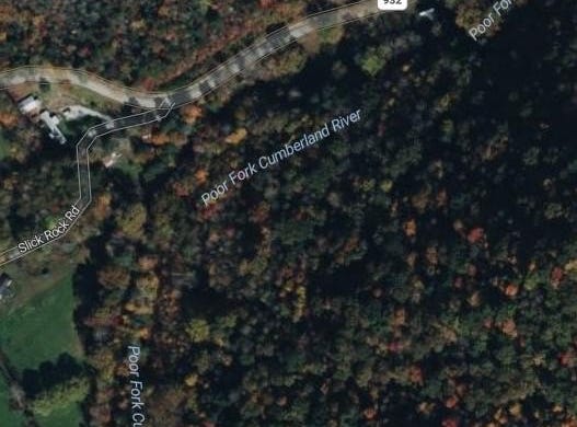 Slick Rock Rd, Eolia, KY 40862