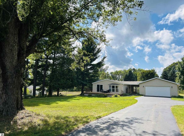 7290 Second Street, Thompsonville, MI 49683
