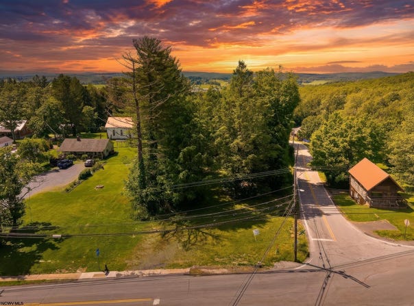 S Robert Stone Highway, Reedsville, WV 26547
