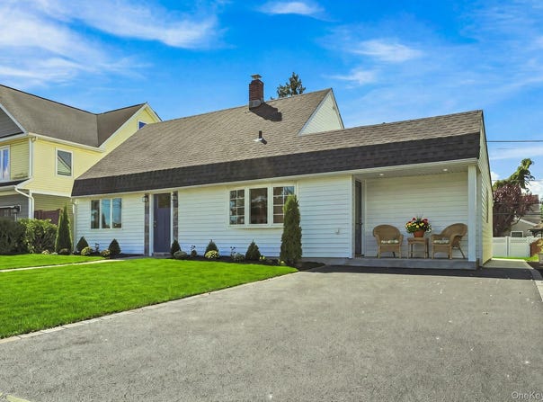 26 Birch Lane, Levittown, NY 11756