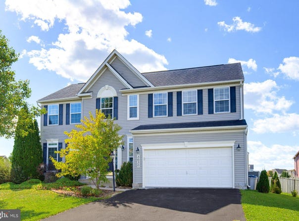 3630 ROLLING HILLS Drive, GREENCASTLE, PA 17225