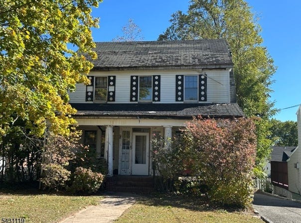 30 Walnut Ave, Millburn Twp., NJ 07041-1512