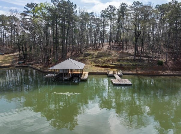350 Pine Tree Road, Hamilton, GA 31811