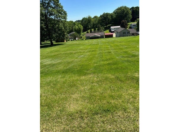360 Crescent Dr, Washington, PA 15301