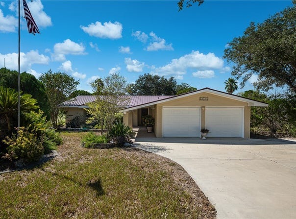 24515 La Ponderosa, Mathis, TX 78368
