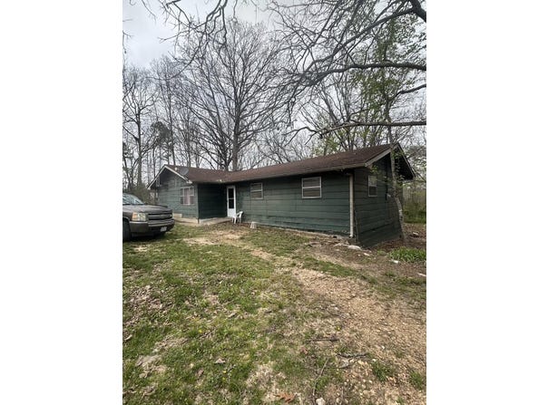 17187 Edgewood Road, Winona, MO 65588