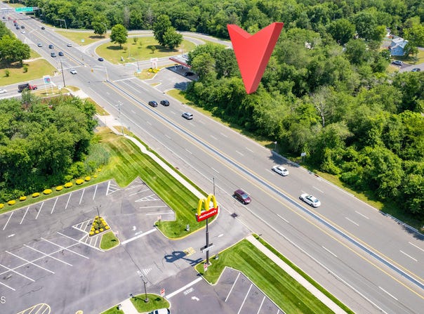RT 9 North, Howell, NJ 07731