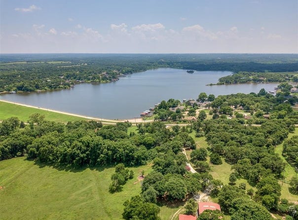 7 W Shore Drive, Arcadia, OK 73007