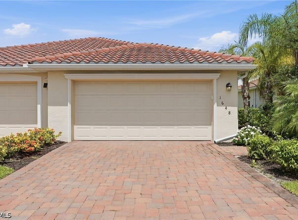 1648 Alameda Drive, Naples, FL 34120
