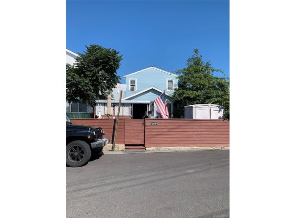 124 Edgewater Park, Bronx, NY 10465