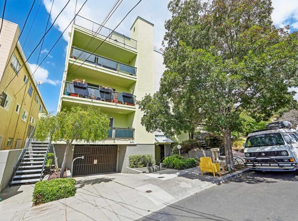 321 Warwick Ave, Oakland, CA 94610